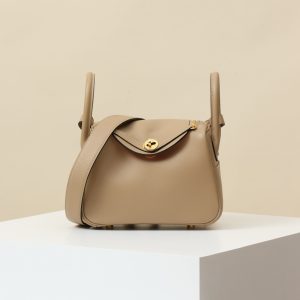 【 Special Order 】 Lindy19   S2 windbreaker grey/U5 lipstick powder/Swift Leather/PHG